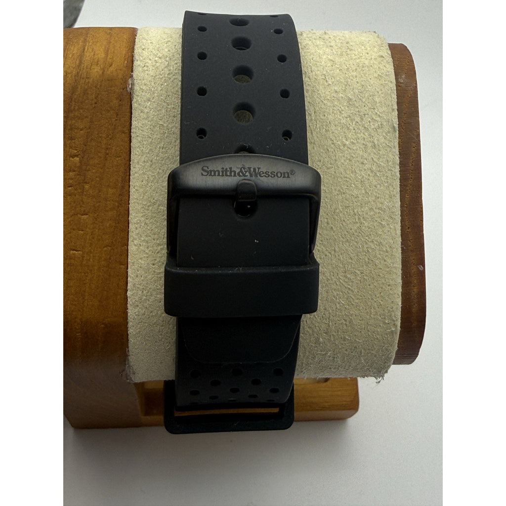 NIB Smith & Wesson SWW-357-SS Tactical Watch - 200M - Swiss MB-Microtec Glow