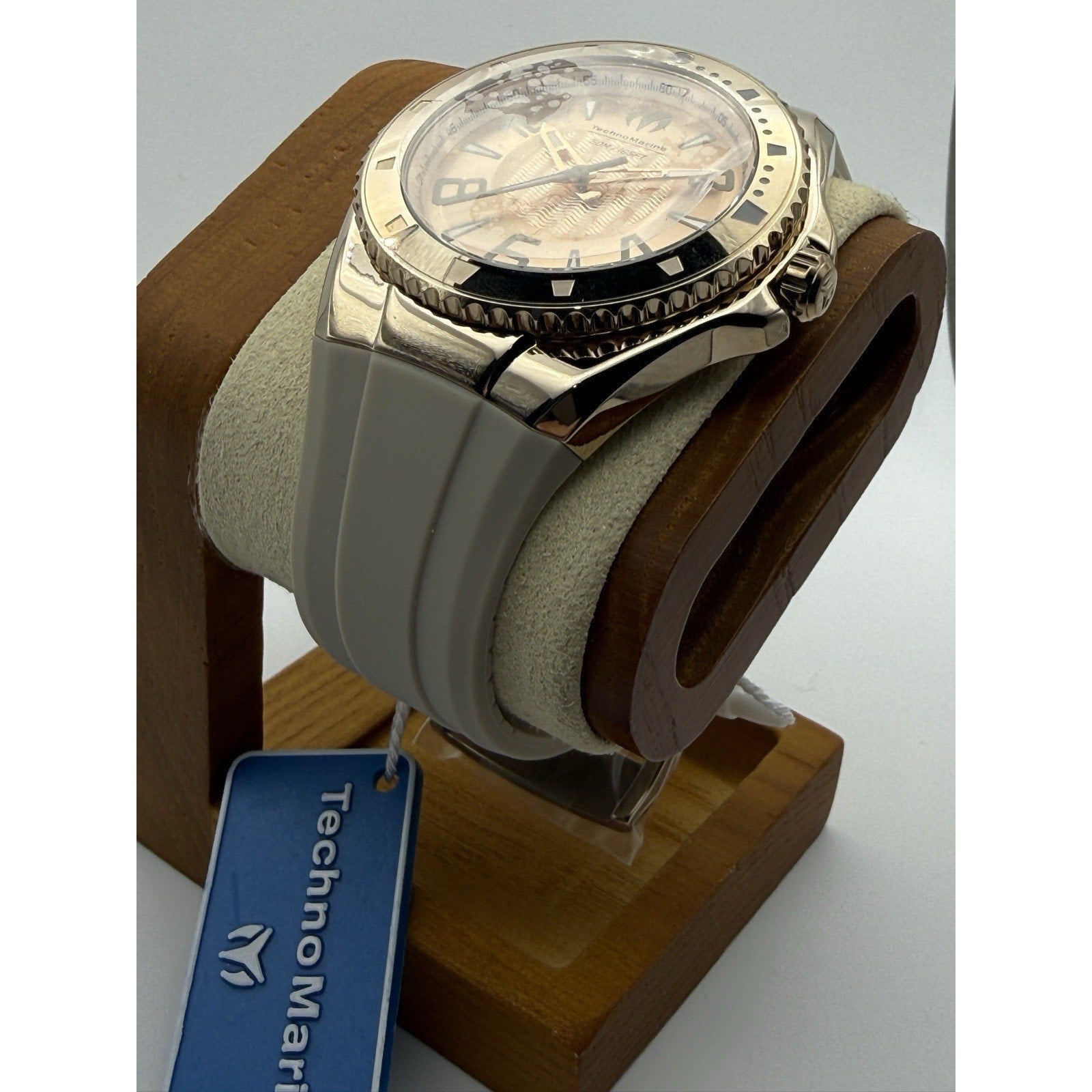 TechnoMarine Lusso Mare TM-225027 Gold-Tone Case & Taupe Silicone Strap