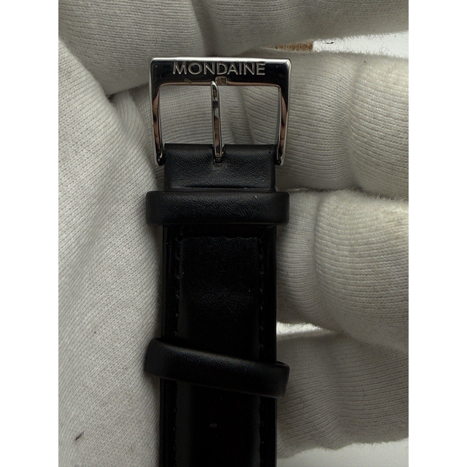 Mondaine Swiss Railway Watch Square Design Line SBB CFF FFS Quartz Box/Papers