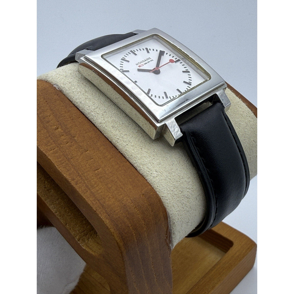 Mondaine Swiss Railway Watch Square Design Line SBB CFF FFS Quartz Box/Papers