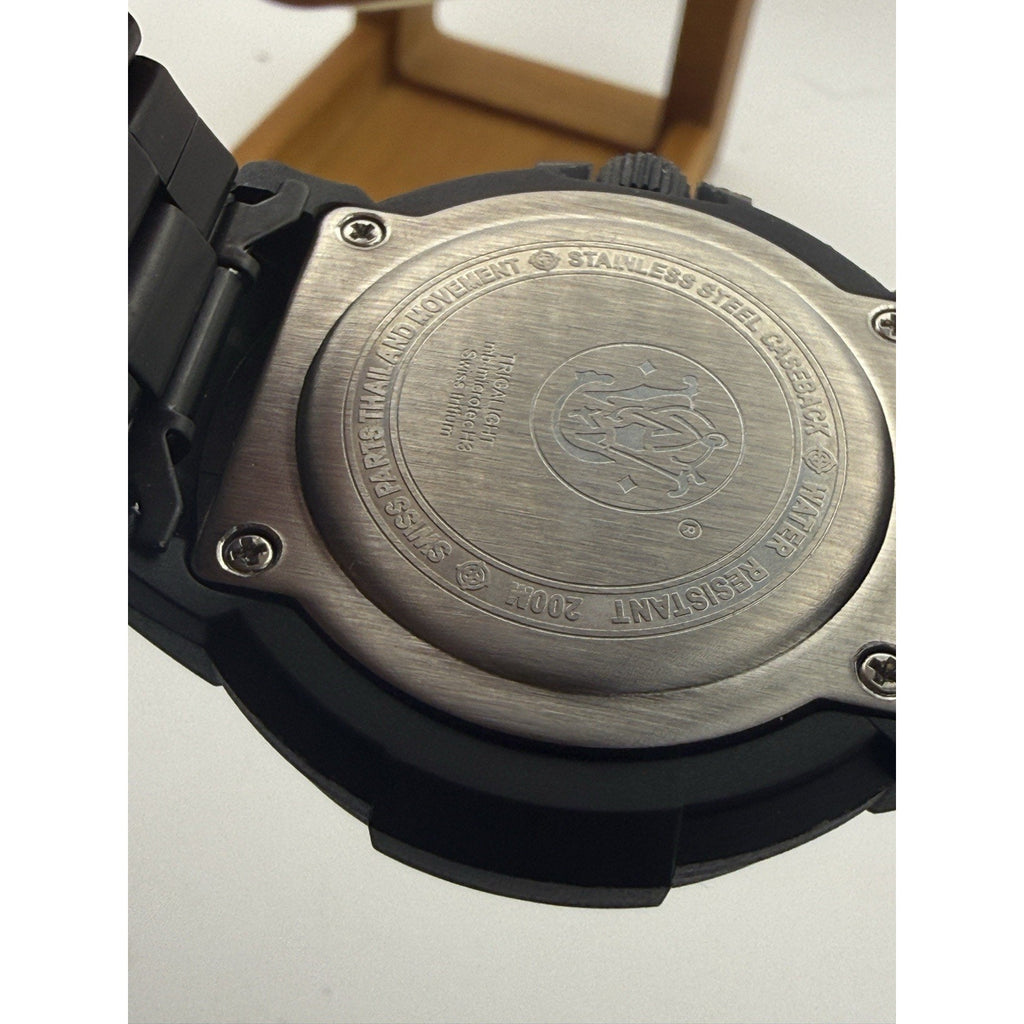 NIB Smith & Wesson SWW-357-SS Tactical Watch - 200M - Swiss MB-Microtec Glow