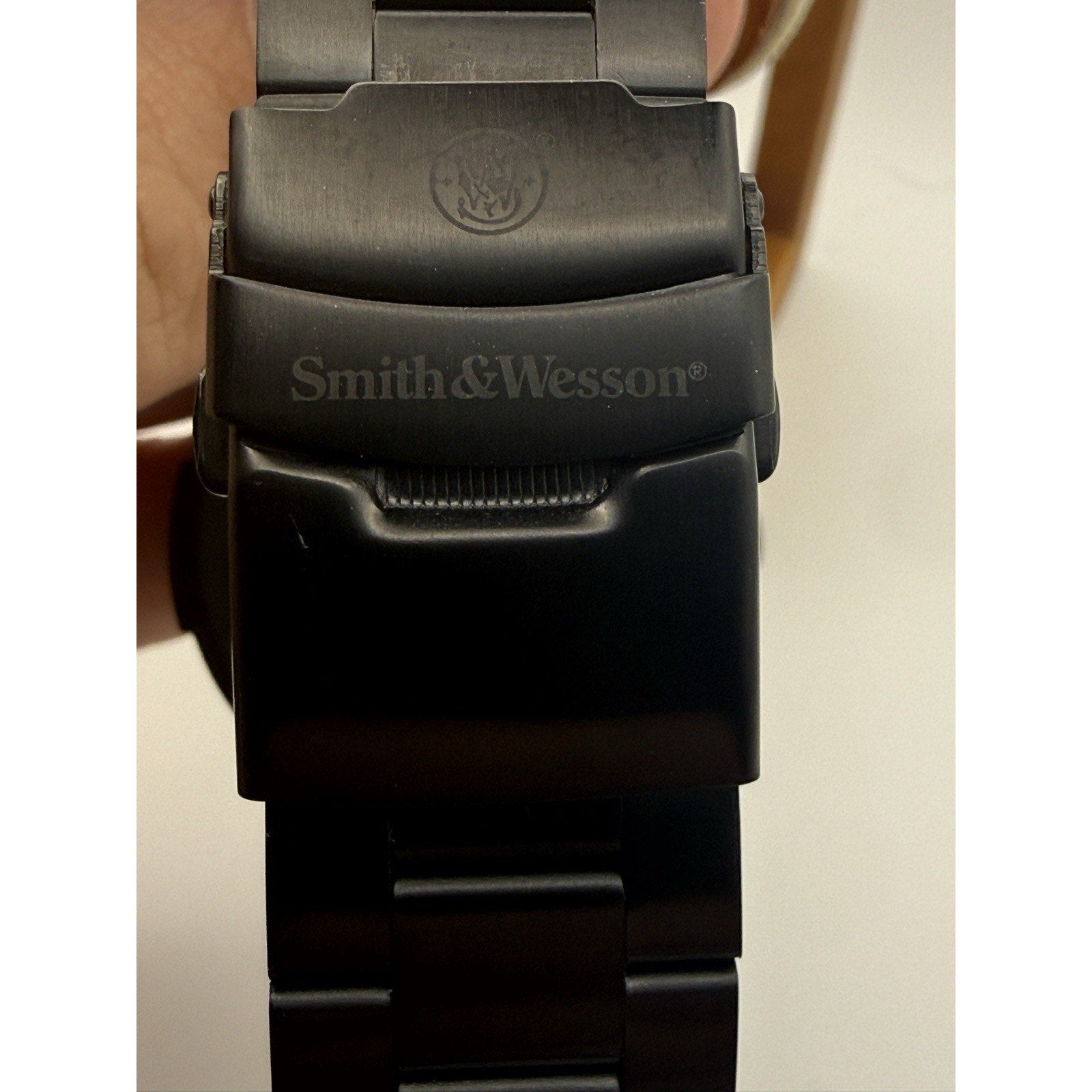 NIB Smith & Wesson SWW-357-SS Tactical Watch - 200M - Swiss MB-Microtec Glow