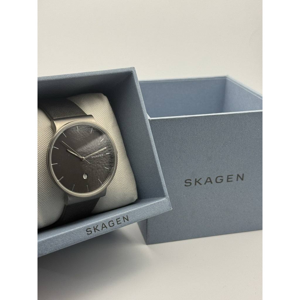 Skagen Ancher Titanium Slim Quartz Grey Dial Leather Watch SKW6320 w/ Box - EX
