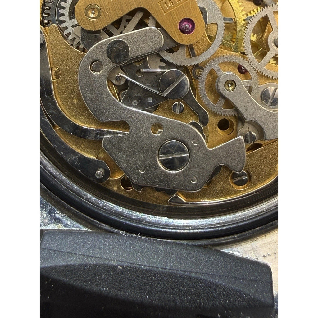Vintage 1972 Bulova Deep Sea Chronograph B 666 Devil Diver Valjoux 7733 Patina N