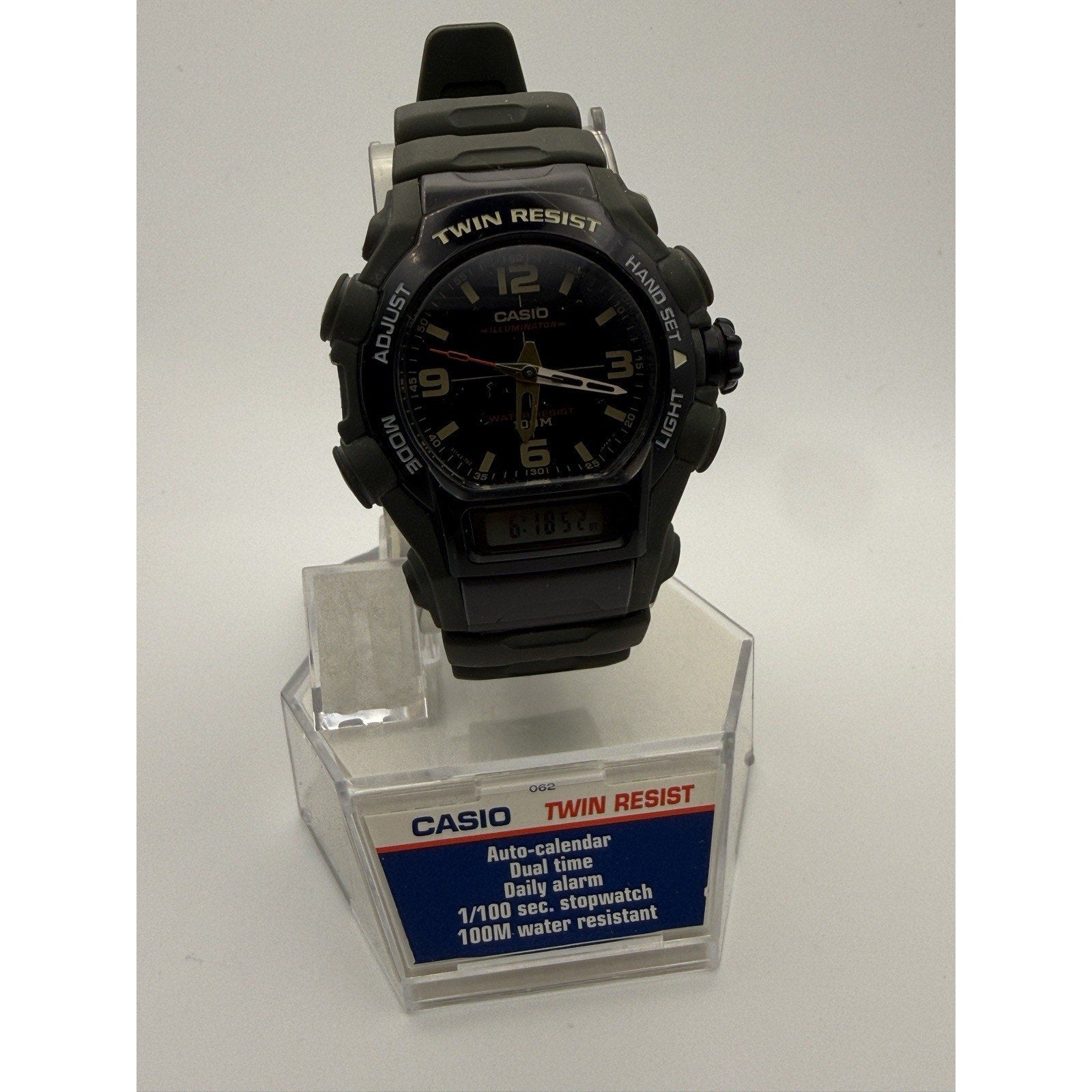 Rare Casio TRT-500 Twin Resist Illuminator - Japan Mov't - w/ Stand & Box