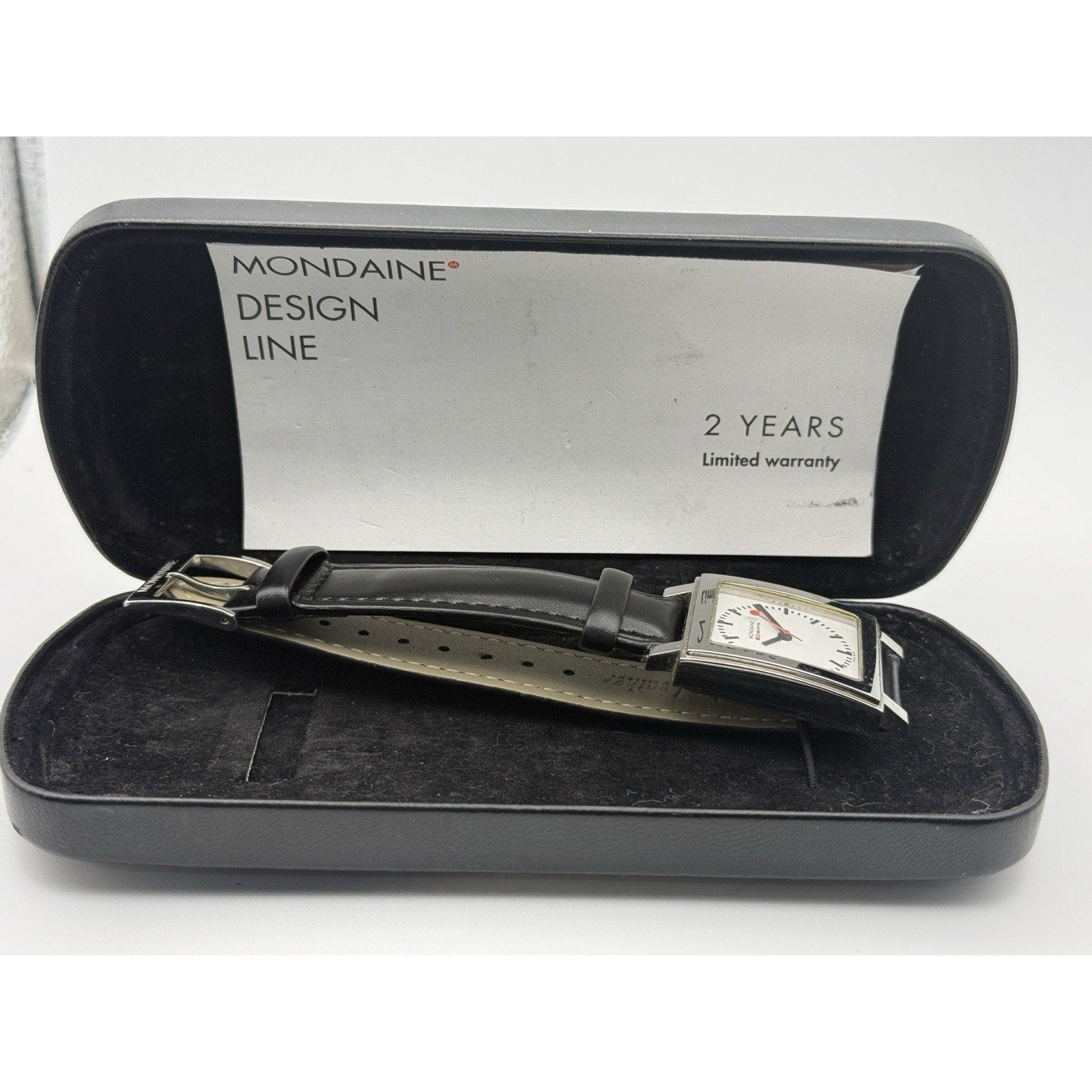 Mondaine Swiss Railway Watch Square Design Line SBB CFF FFS Quartz Box/Papers
